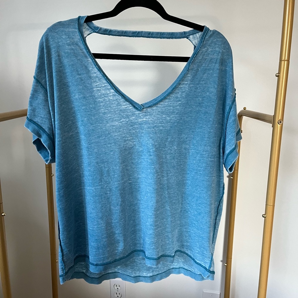 Like new- Free people light weight short sleeve.